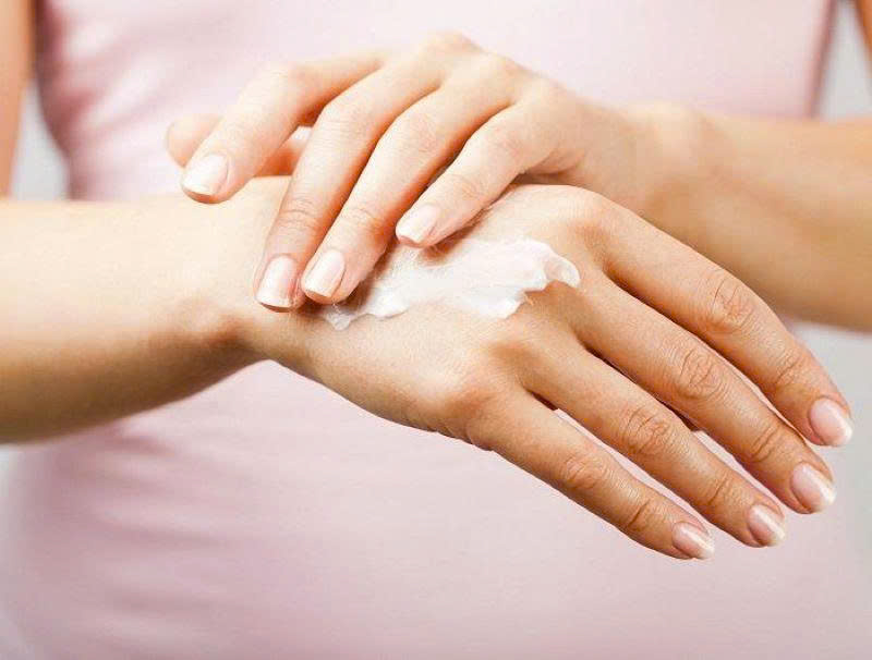 Da body có cần skincare như da mặt không?